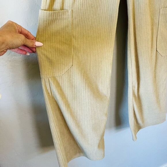 Wild Fable Tan wide leg Corduroy cargo side pocket pants size xxs see measuremen - Picture 2 of 9